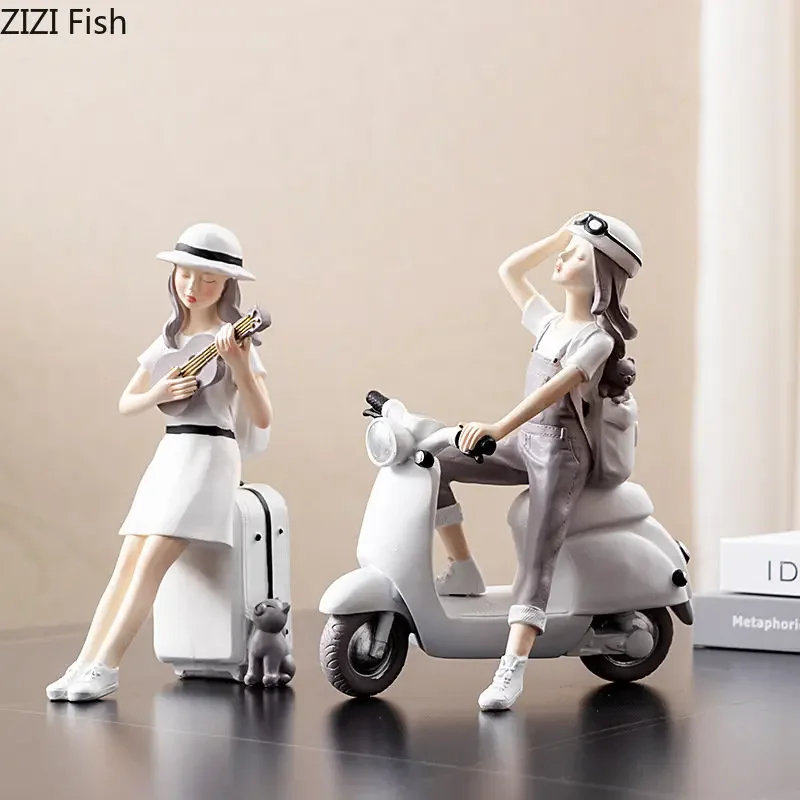 Modern Girl Character Resins S - Nutcracker Figurine ulasan dan harga